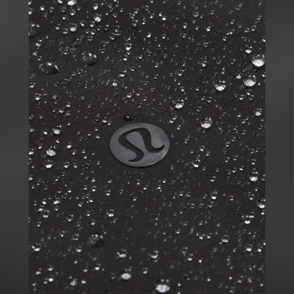 NWOT Lululemon 3 in 1 Insulated Rain coat - Picture 6 of 11